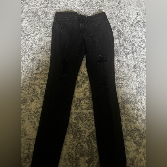 Universal Thread Denim - Universal Thread High-Rise Distressed Skinny Jeans Black Size: 10 /30R